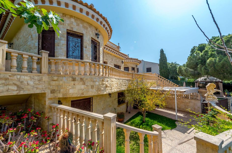 Villa in Vistabella