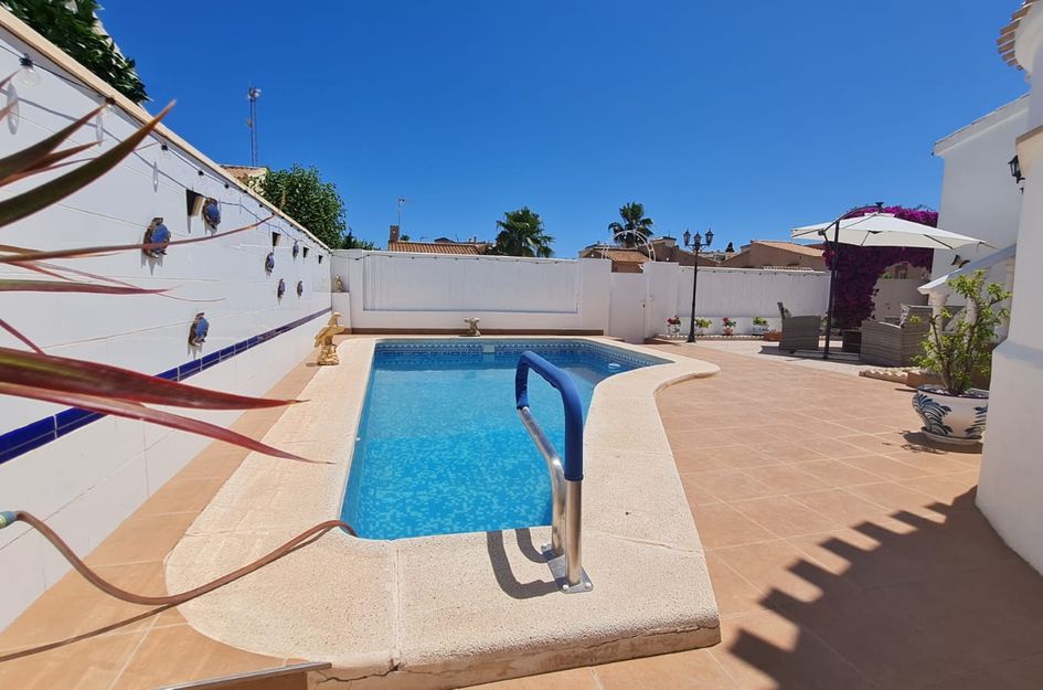Villa in Orihuela Costa