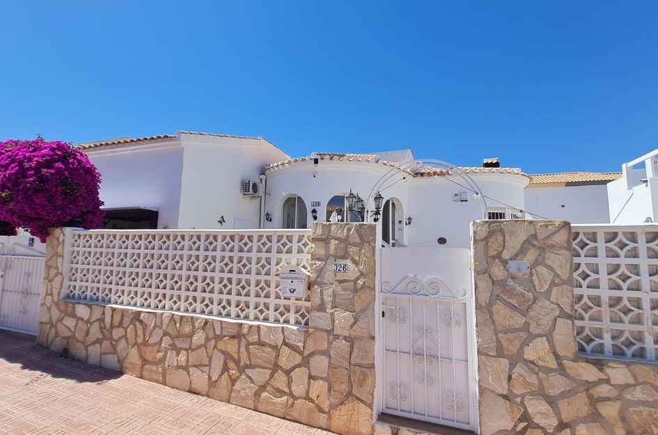 Villa in Orihuela Costa