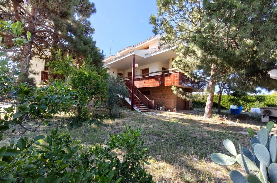 Villa in Santiago de la Ribera