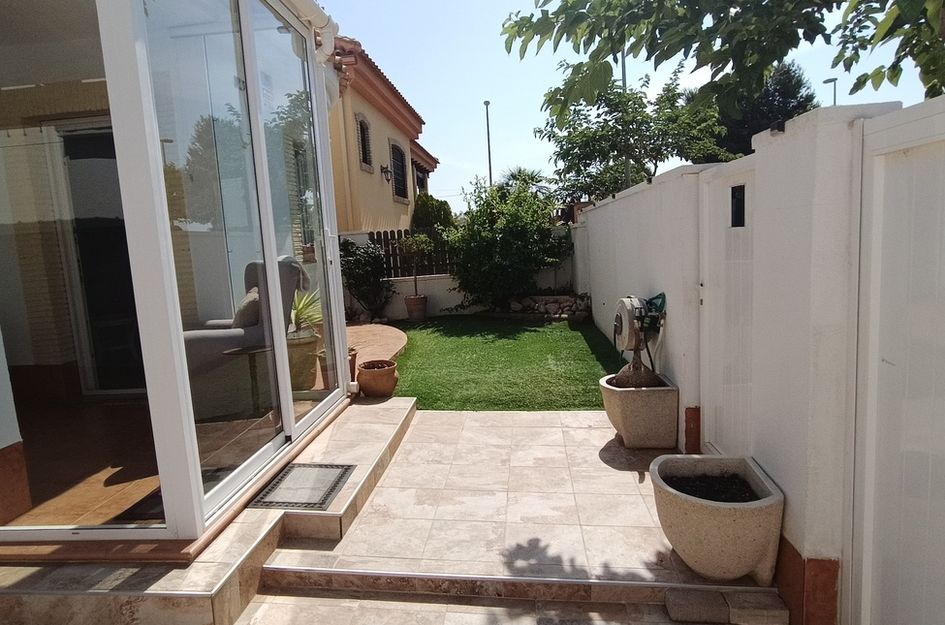 Villa in Jerónimo y Avileses
