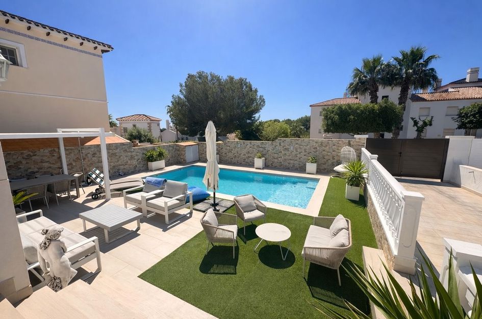 Villa in Villamartin