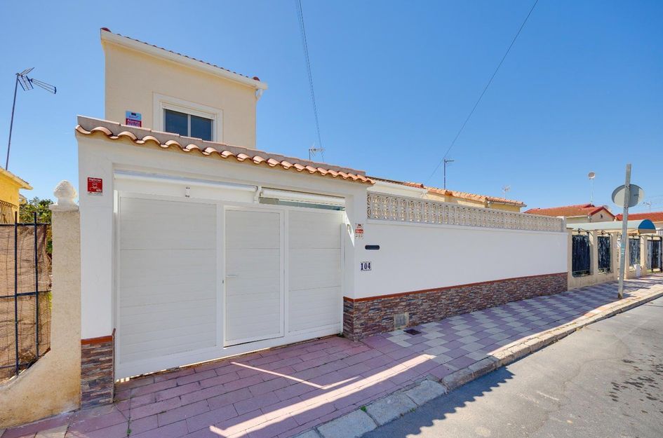 Villa in La Marina