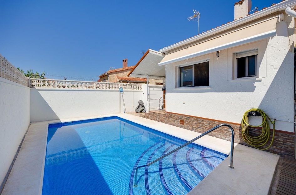 Villa in La Marina