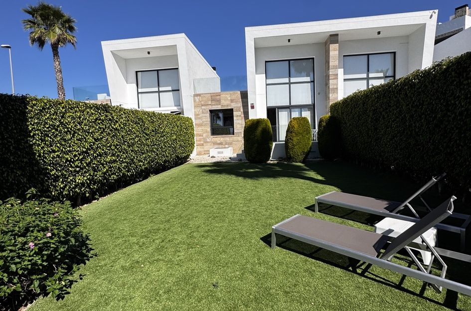Duplex in Castillo de Don Juan