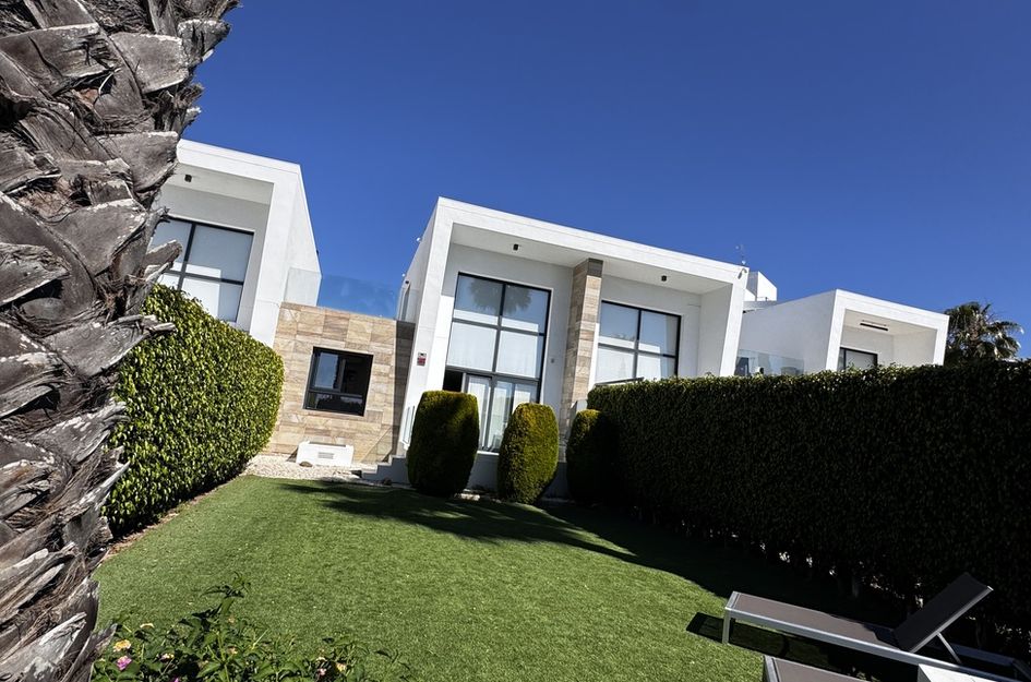 Duplex in Castillo de Don Juan