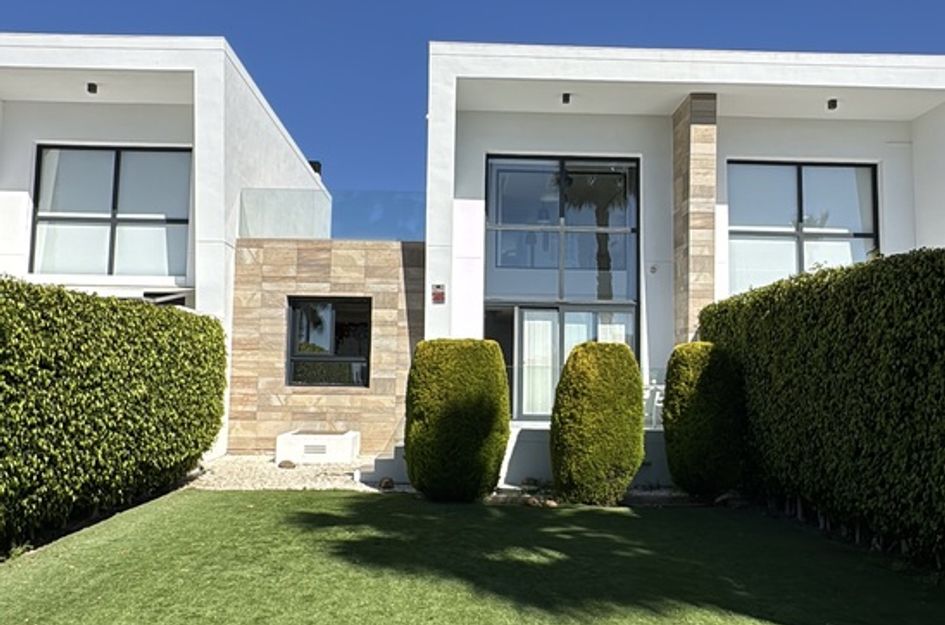 Duplex in Castillo de Don Juan