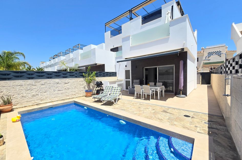 Villa in Quesada