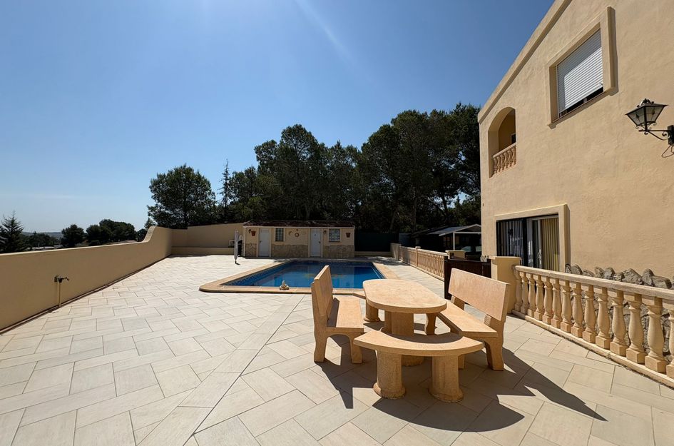 Villa in Cañadas de San Pedro