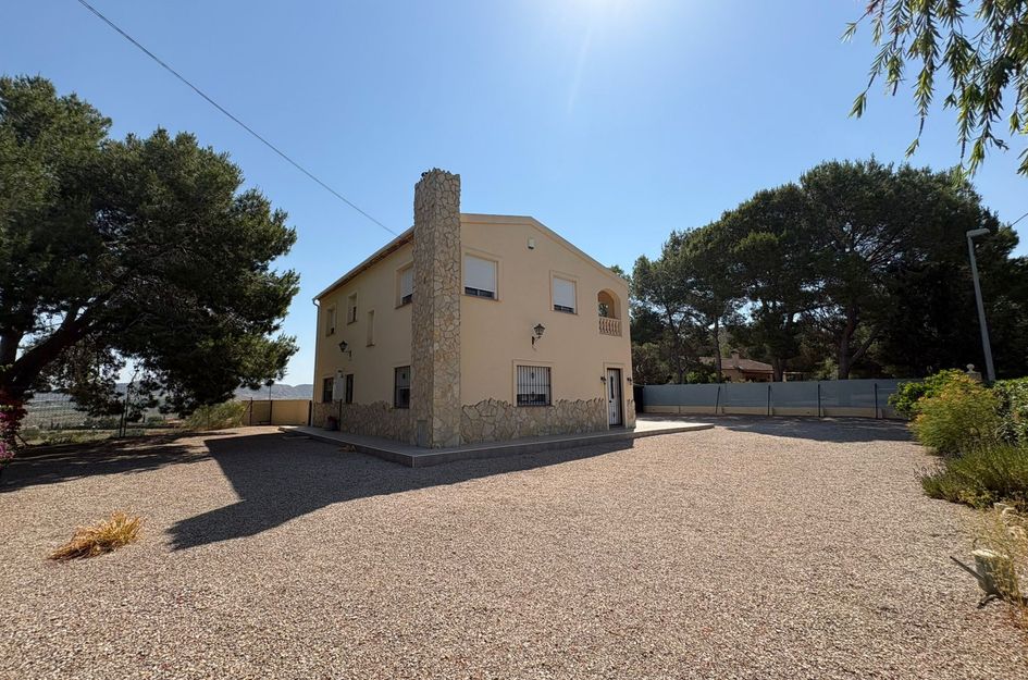 Villa in Cañadas de San Pedro