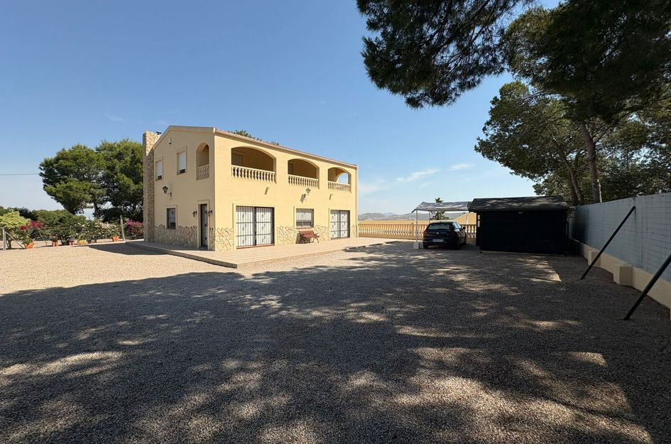 Villa in Cañadas de San Pedro