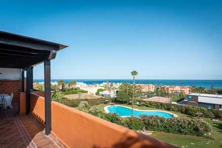 Appartement in Urbanización Puerto de Estepona