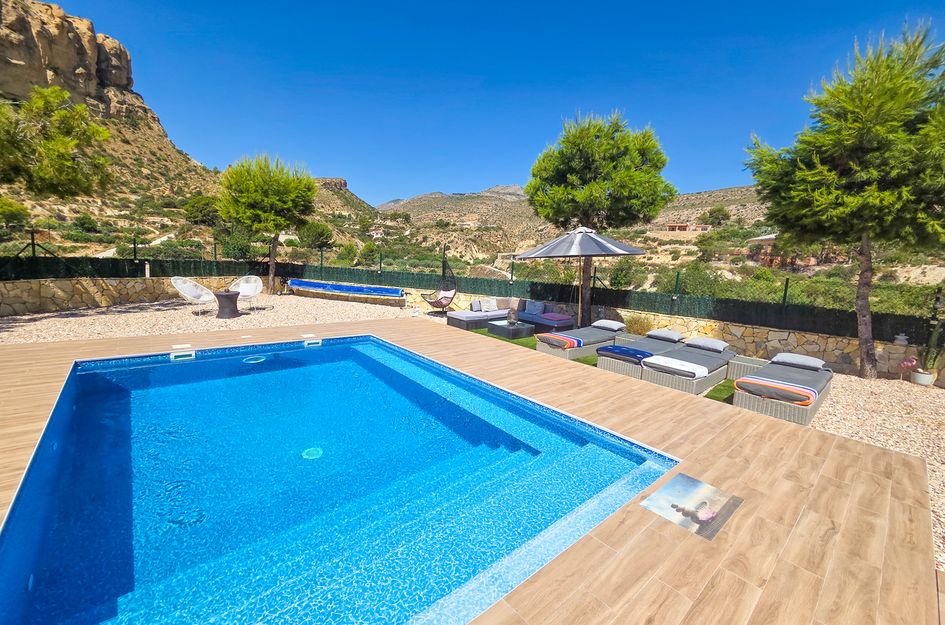 Villa in Crevillent