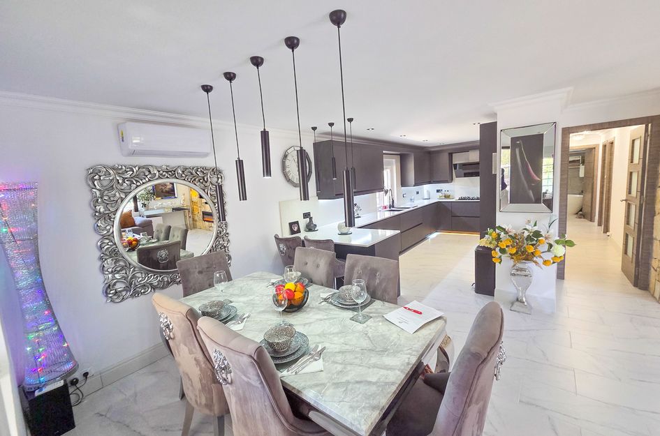 Villa in Crevillent