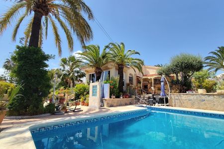 Villa in Quesada