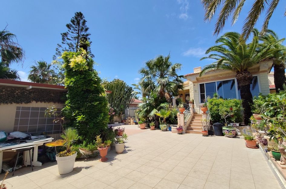Villa in Quesada