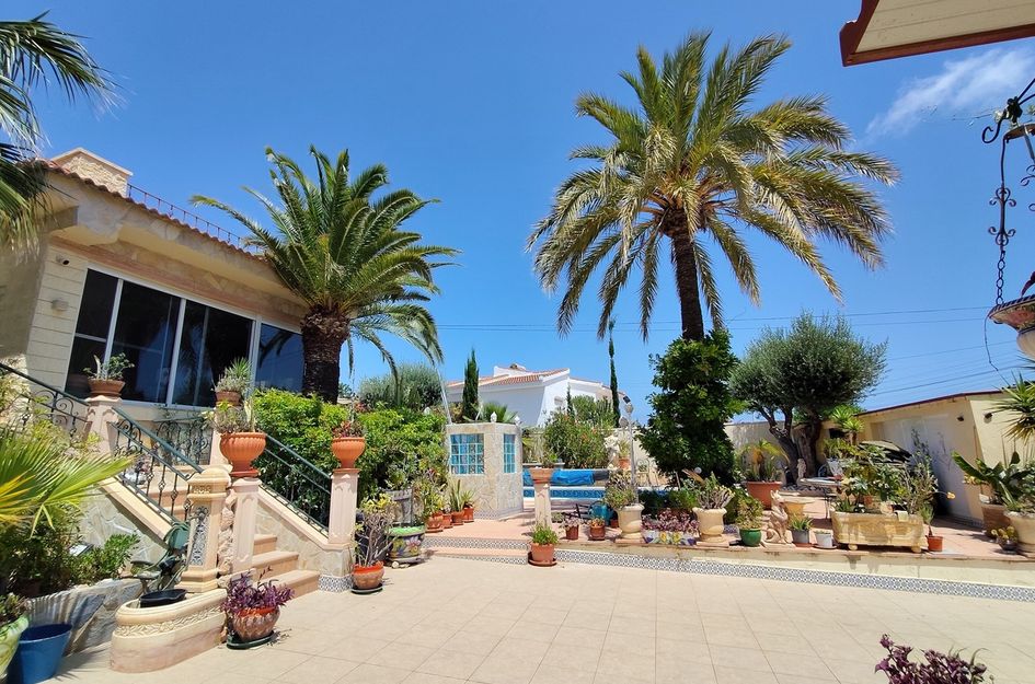 Villa in Quesada