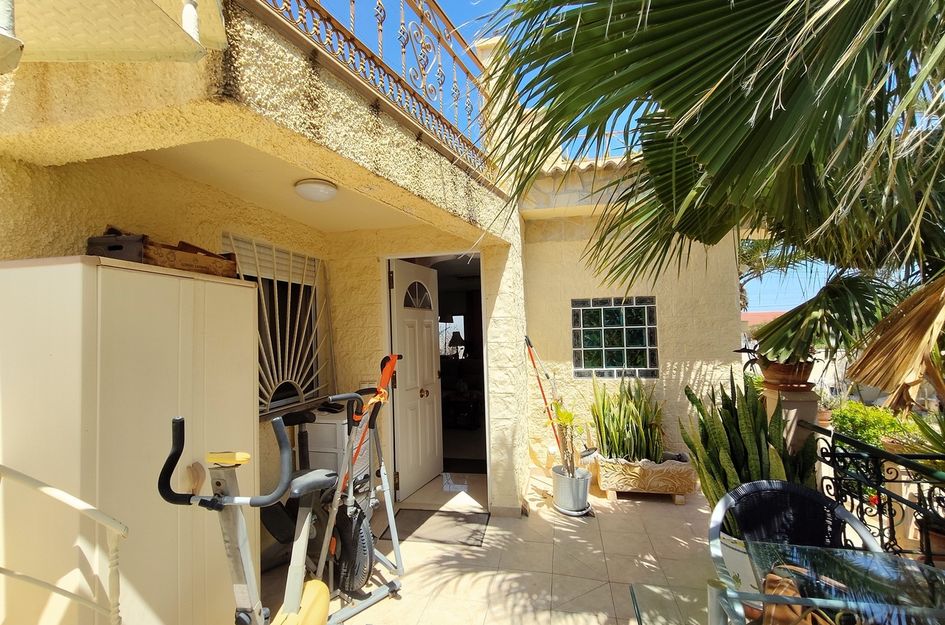 Villa in Quesada