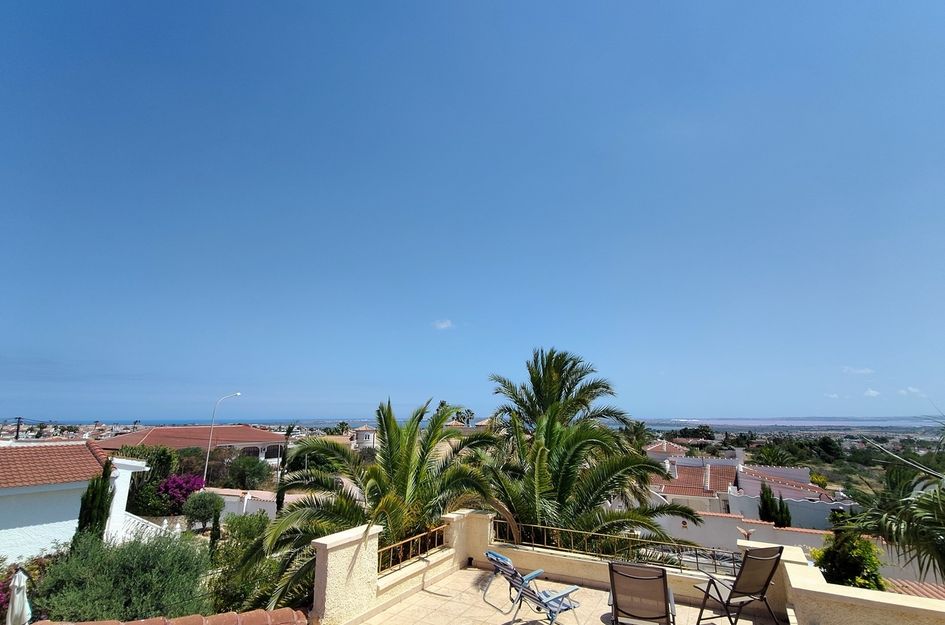 Villa in Quesada
