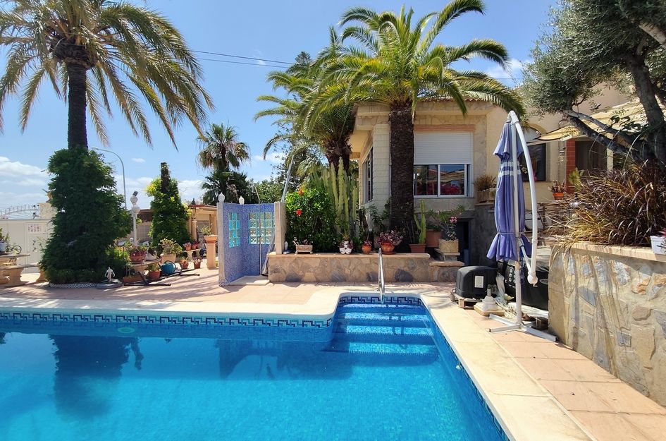 Villa in Quesada