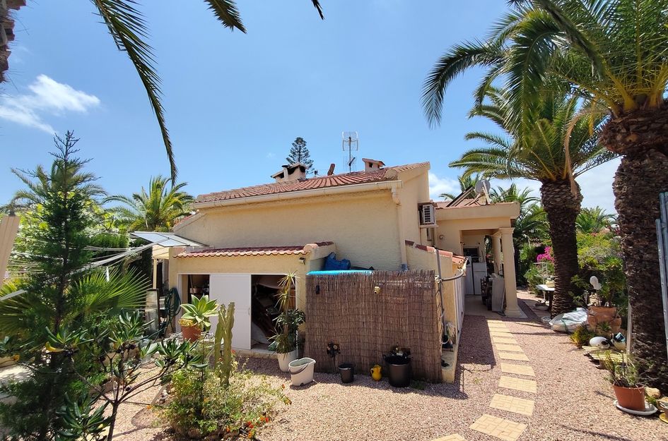 Villa in Quesada