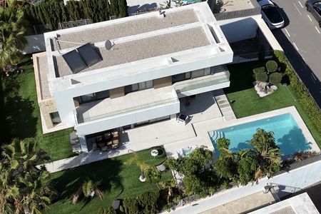 Villa in Golf Badia
