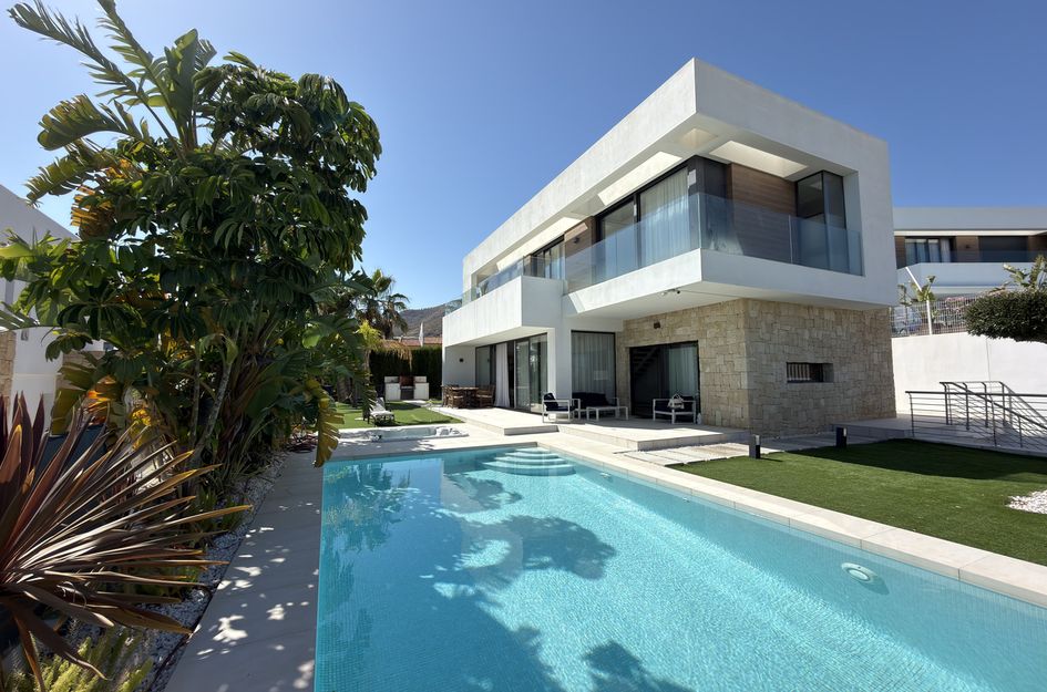 Villa in Golf Badia