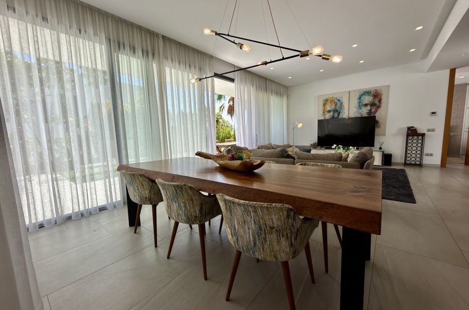 Villa in Golf Badia