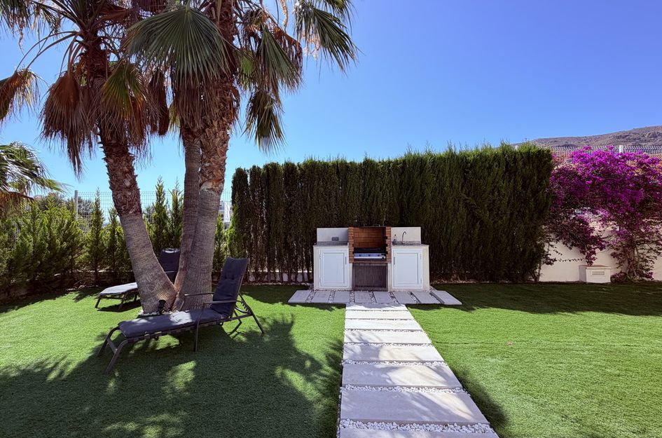 Villa in Golf Badia