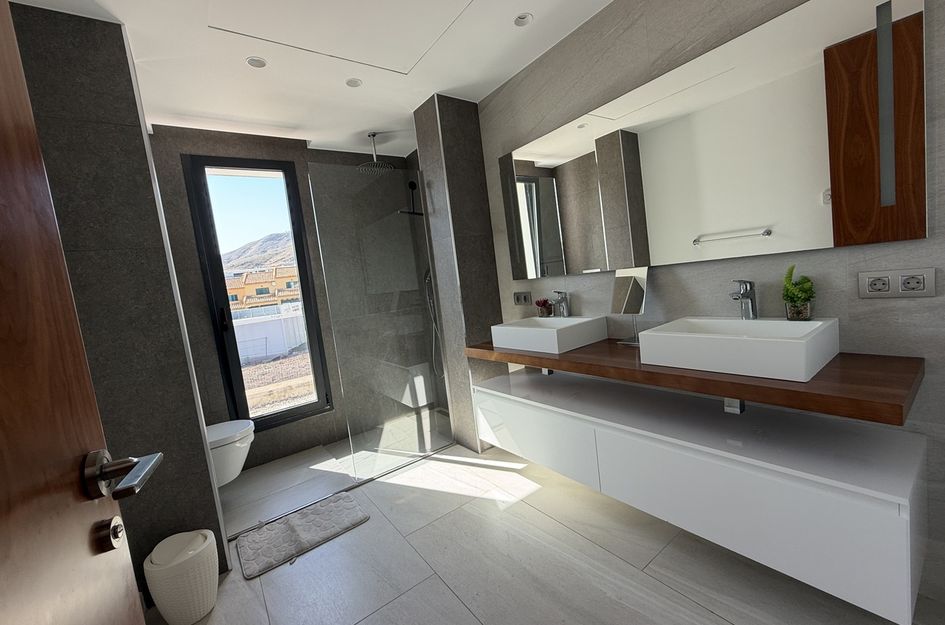 Villa in Golf Badia