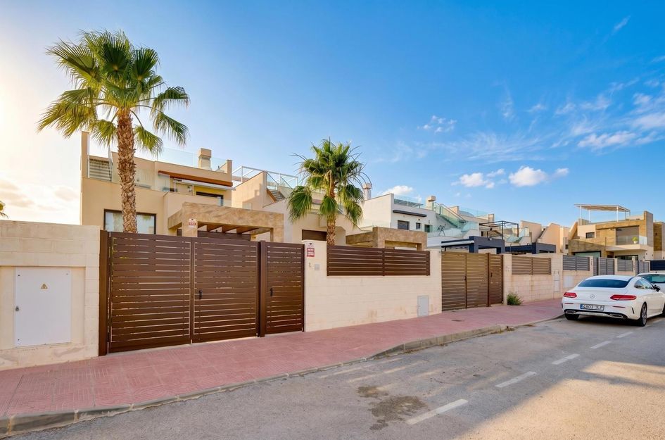Villa in Quesada