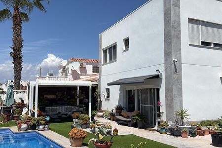 Villa in Torrevieja