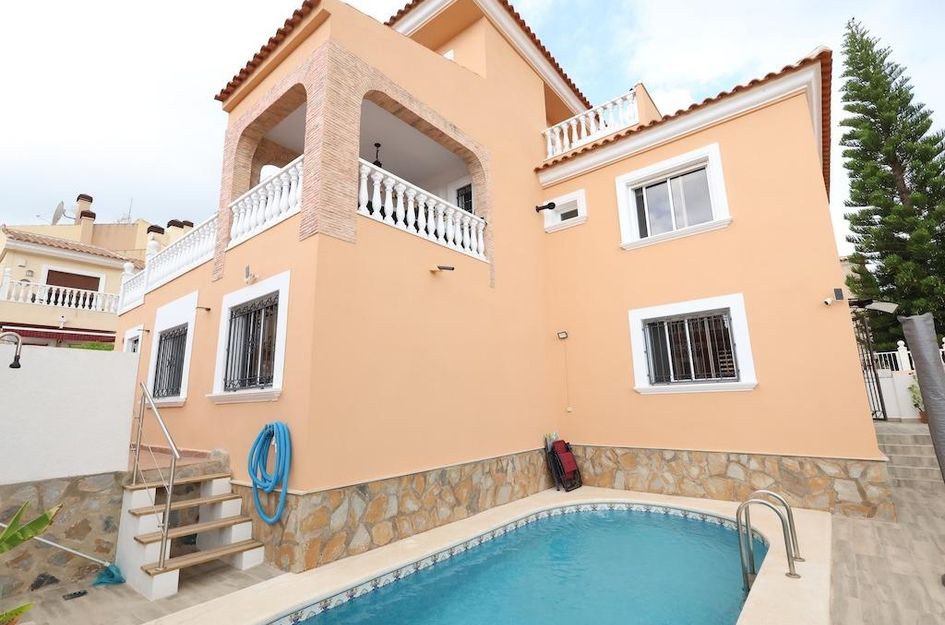 Villa in San Miguel de Salinas