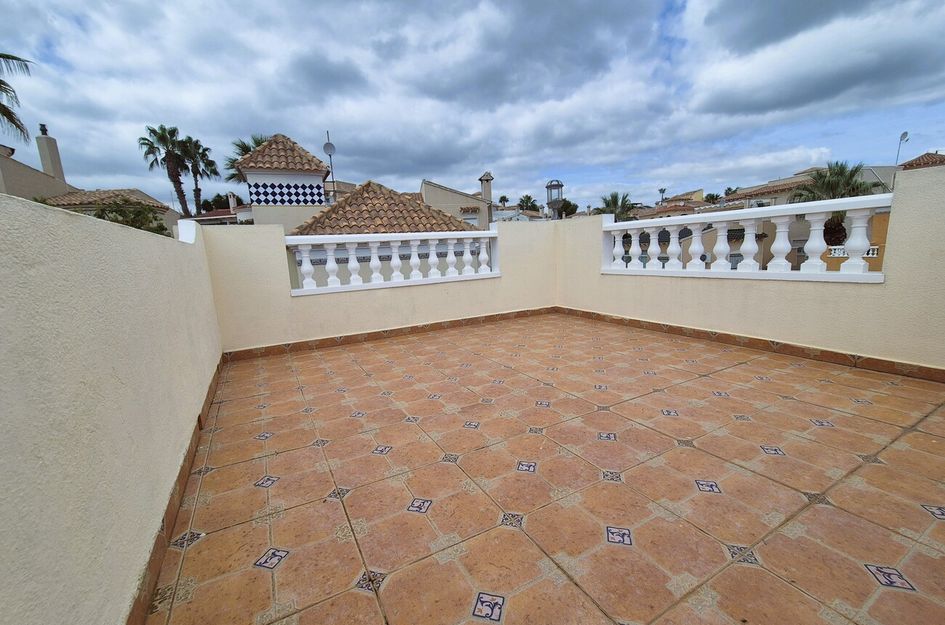 Villa in Res. Las Filipinas