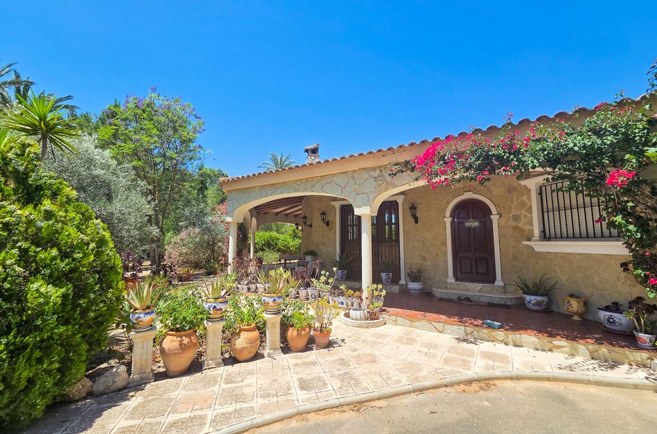 Villa in Elx