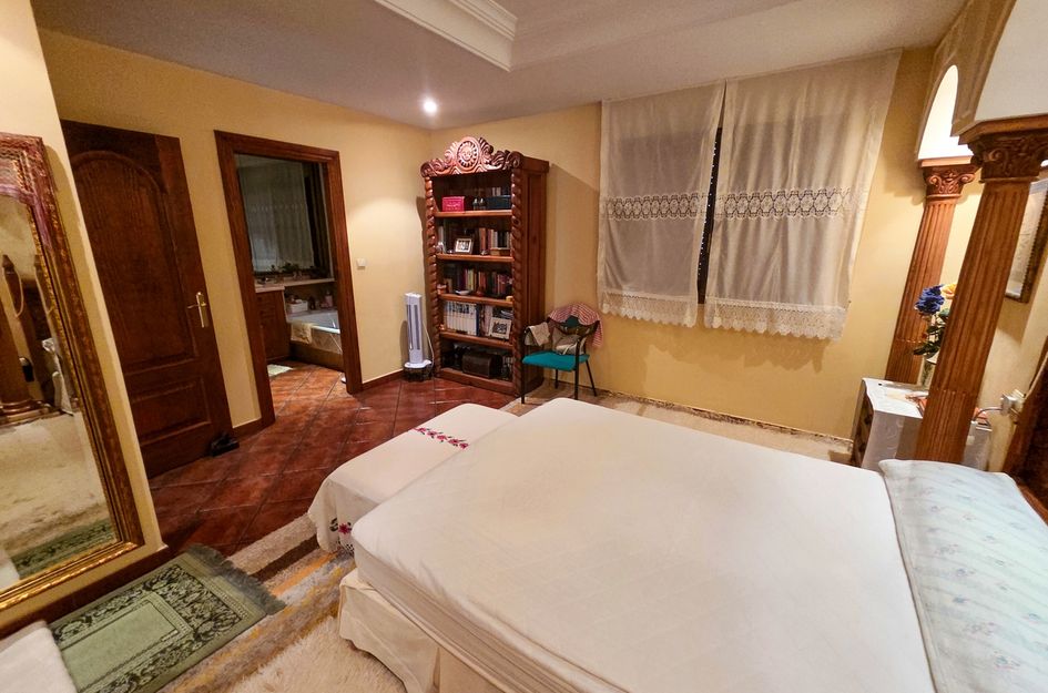 Villa in Elx
