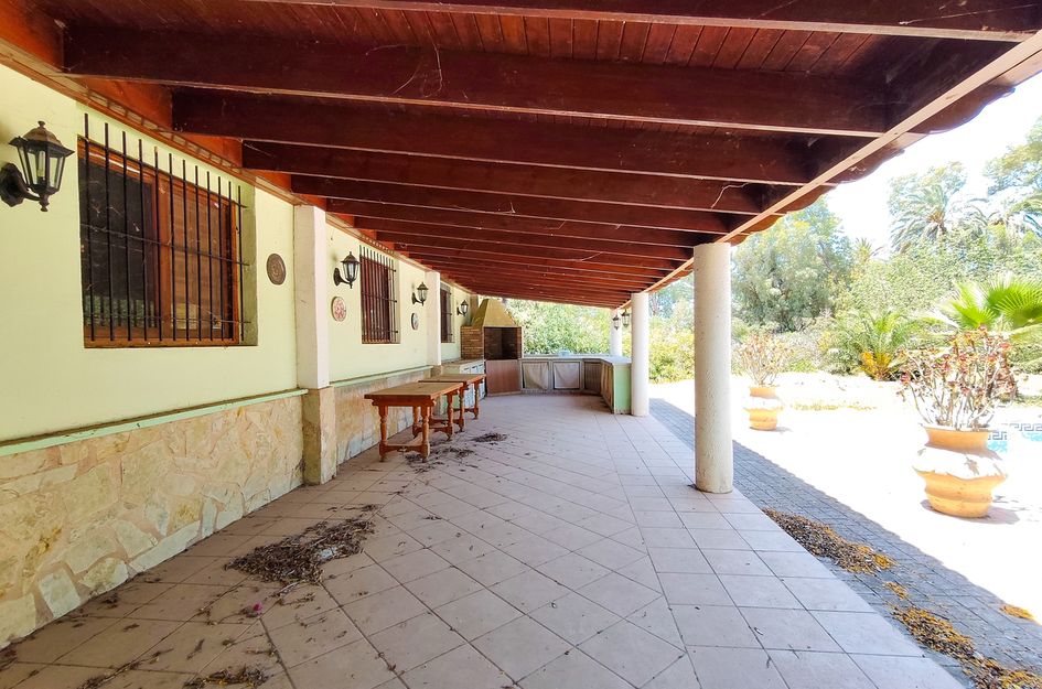 Villa in Elx