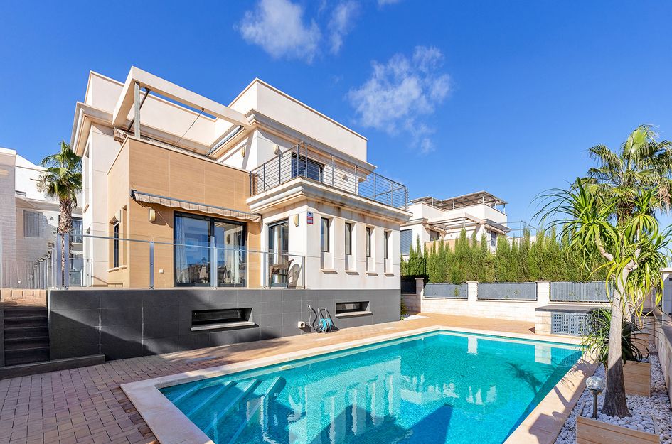 Villa in Orihuela