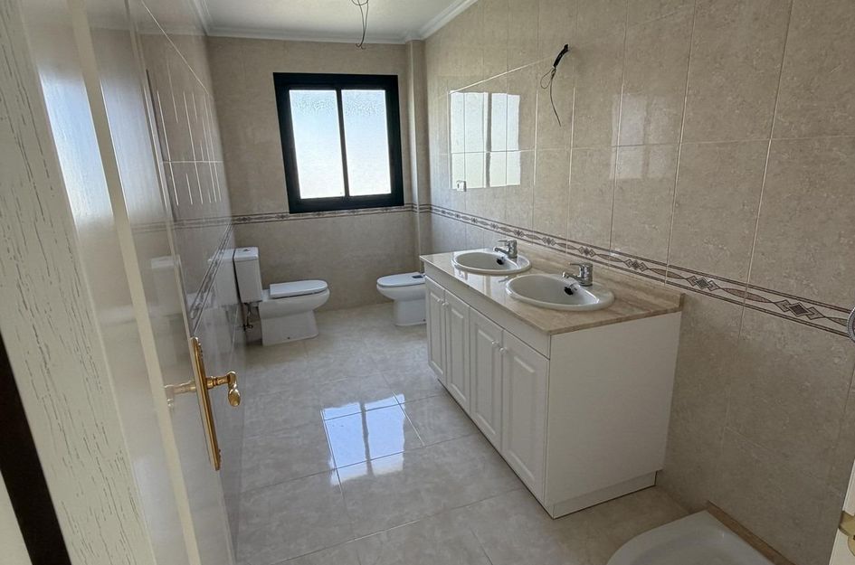 Huis in Res. Las Filipinas