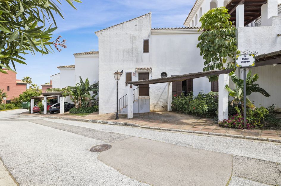 Huis in Urbanización Puerto de Estepona