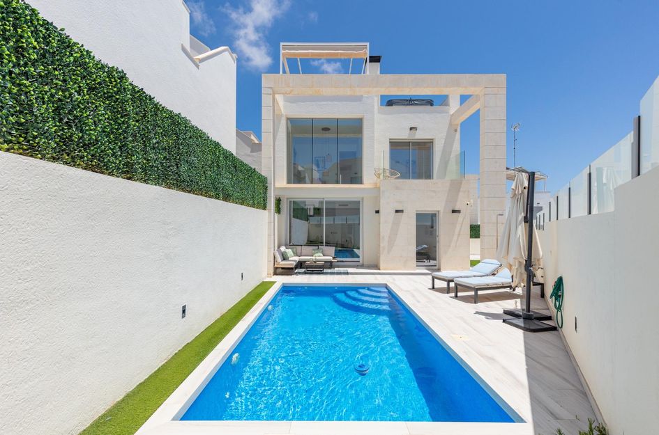 Villa in Res. Las Filipinas