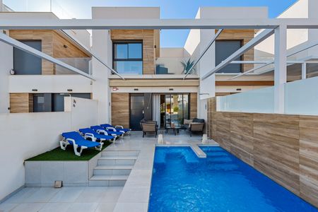 Halfvrijstaand in Formentera del Segura