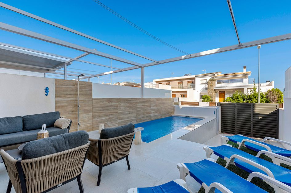 Halfvrijstaand in Formentera del Segura