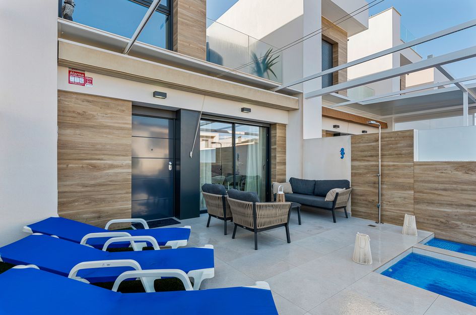 Halfvrijstaand in Formentera del Segura