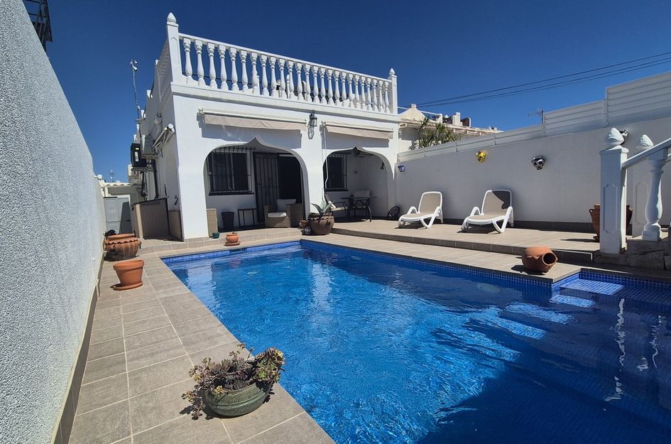 Halfvrijstaand in San Miguel de Salinas