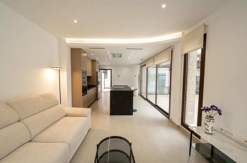 Halfvrijstaand in Heredades