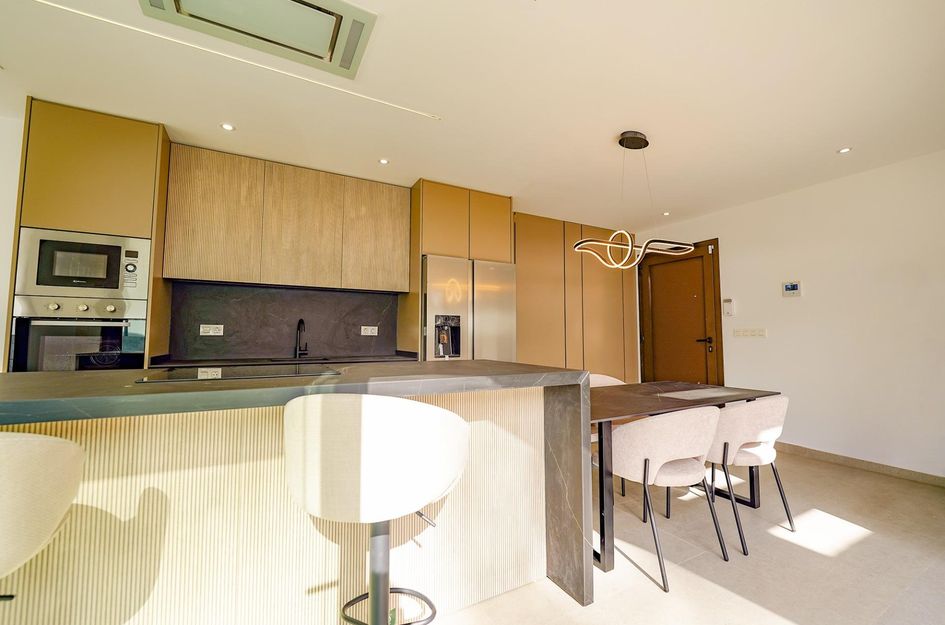 Halfvrijstaand in Heredades