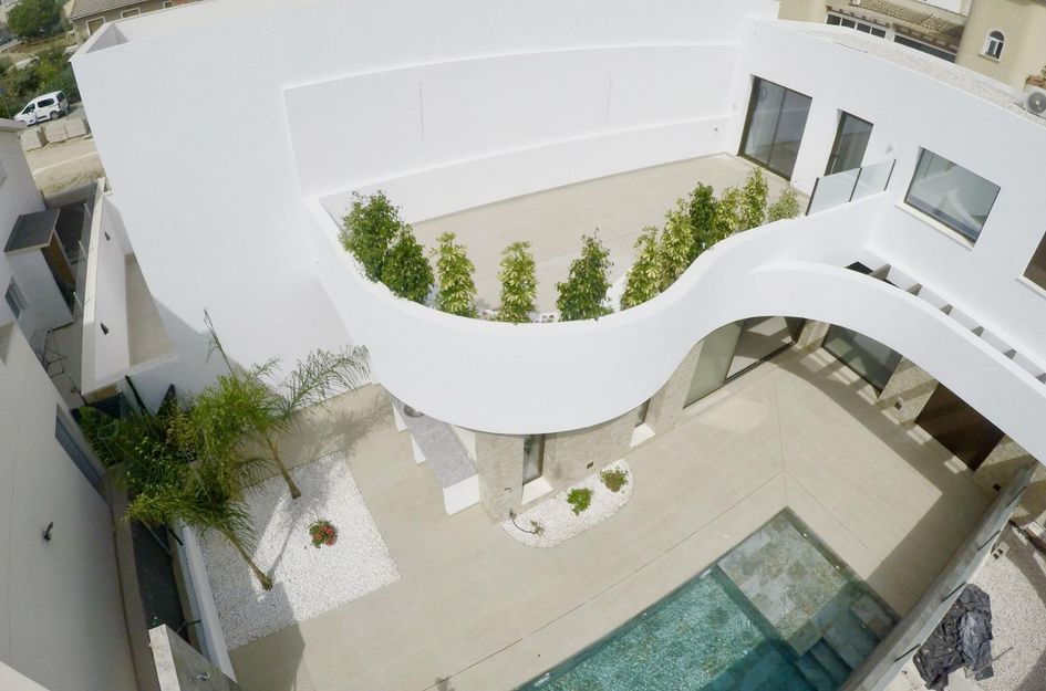 Halfvrijstaand in Heredades