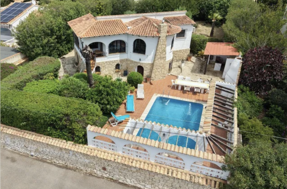 Villa in Media Luna