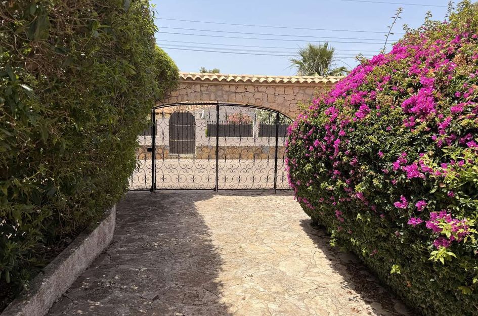 Villa in Media Luna